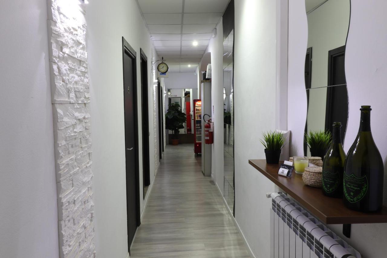 Guest House Minas Milano Exterior foto
